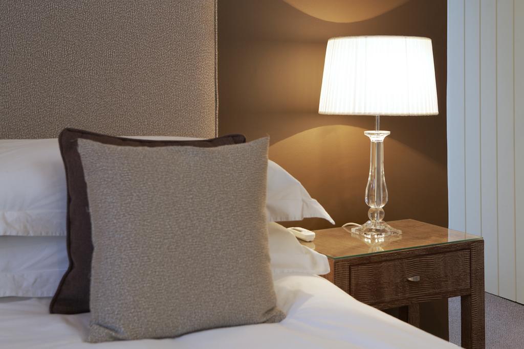 Marine Square Luxury Suites Hermanus Exterior photo