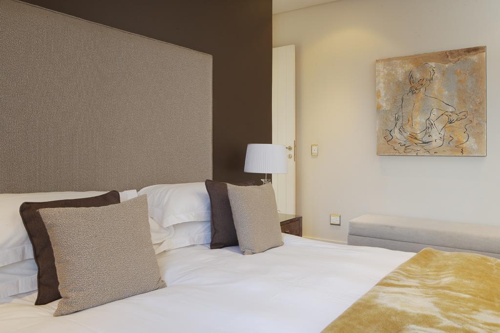 Marine Square Luxury Suites Hermanus Exterior photo